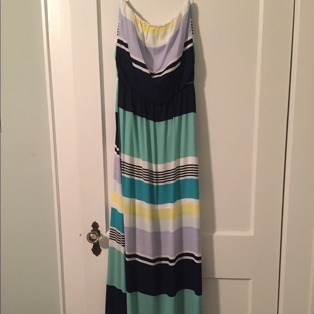 Strapless Multicolor Stripped Maxi Dress - Picture 5 of 5